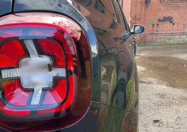 Dacia Duster cena 53900 przebieg: 108609, rok produkcji 2019 z Bardo małe 466
